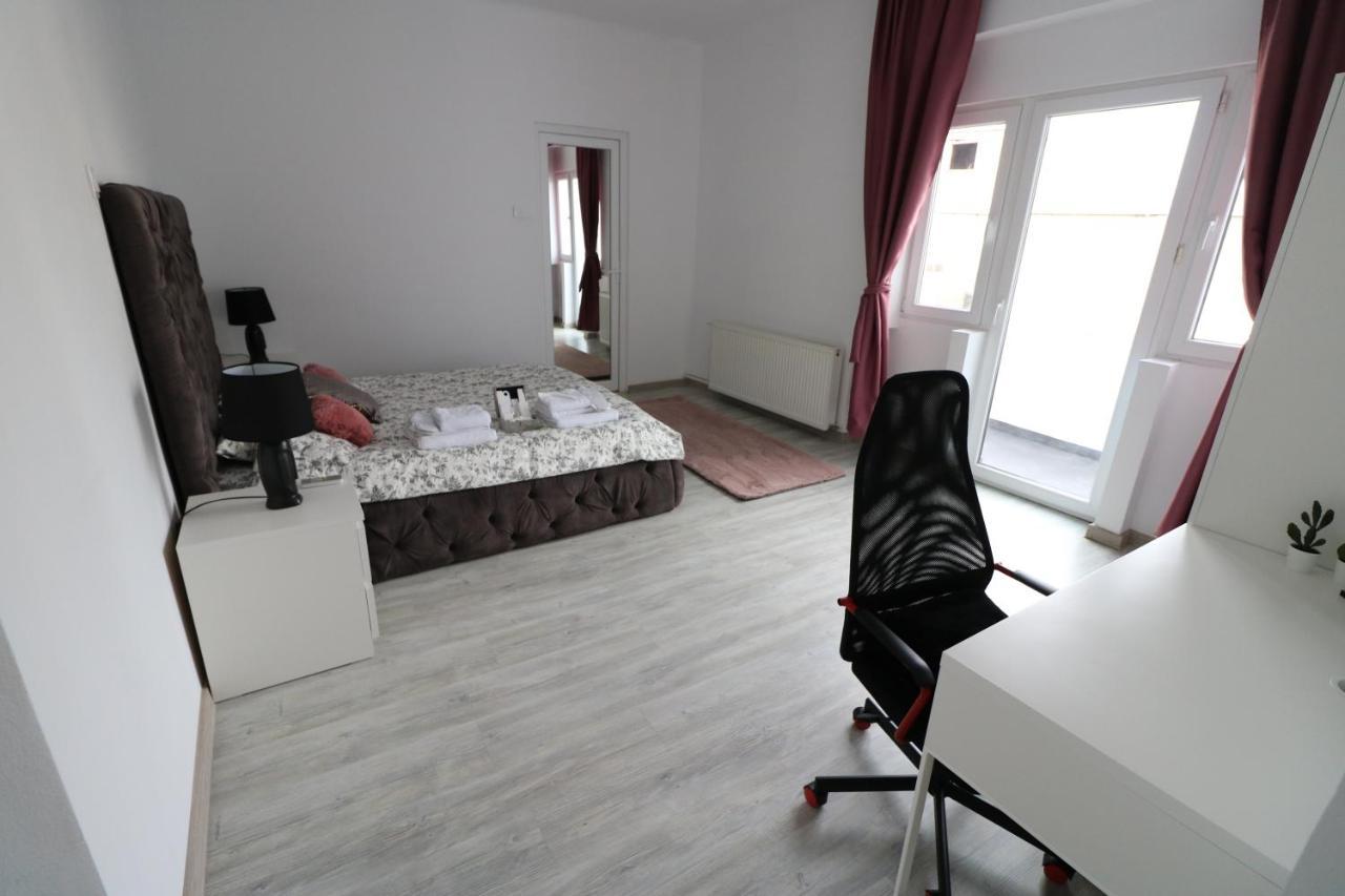 Athenee Palace Apartment - Panoramic View Terrace & Balcony - Free Minibar Букурещ Екстериор снимка