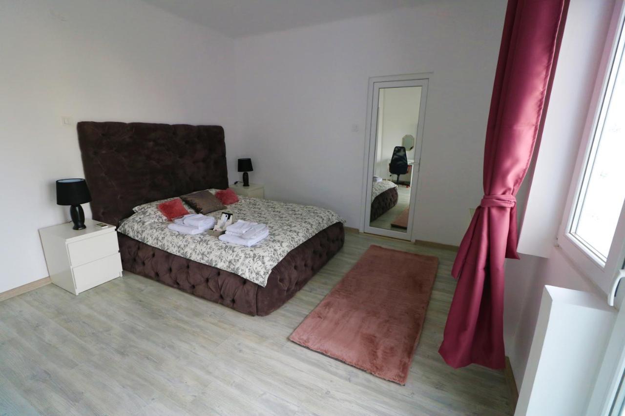 Athenee Palace Apartment - Panoramic View Terrace & Balcony - Free Minibar Букурещ Екстериор снимка