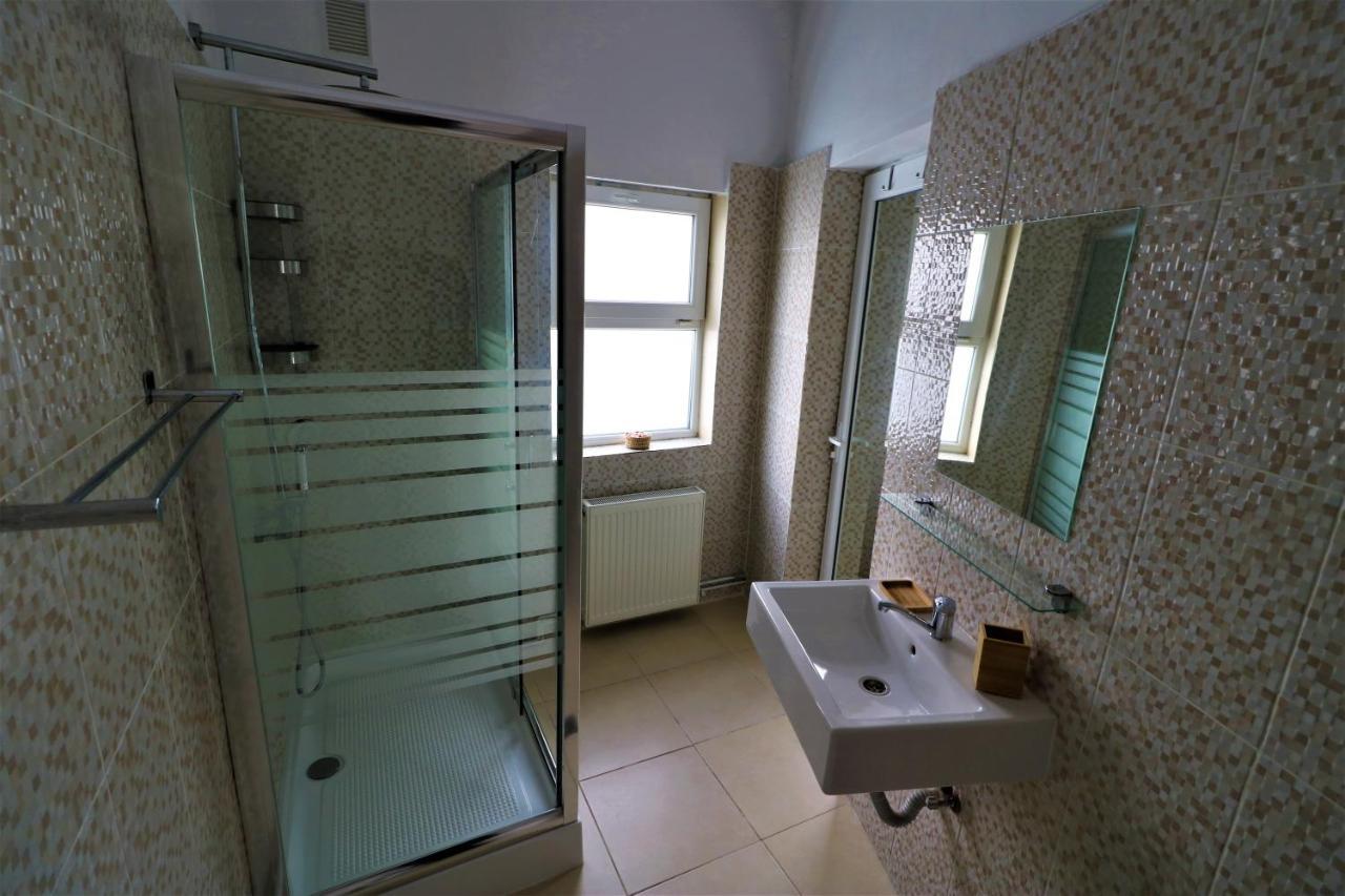 Athenee Palace Apartment - Panoramic View Terrace & Balcony - Free Minibar Букурещ Екстериор снимка