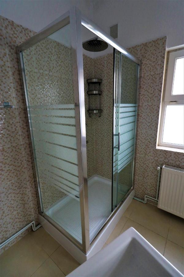 Athenee Palace Apartment - Panoramic View Terrace & Balcony - Free Minibar Букурещ Екстериор снимка